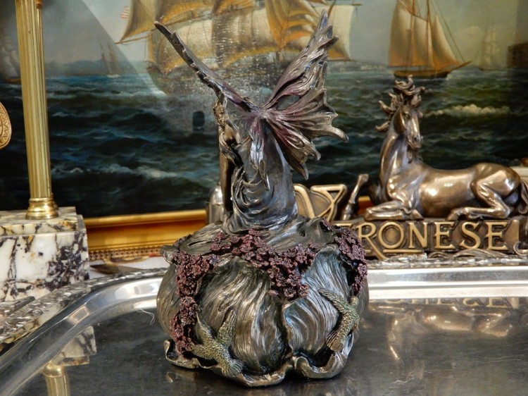 niezwykła secesyjna szkatułka na prezent