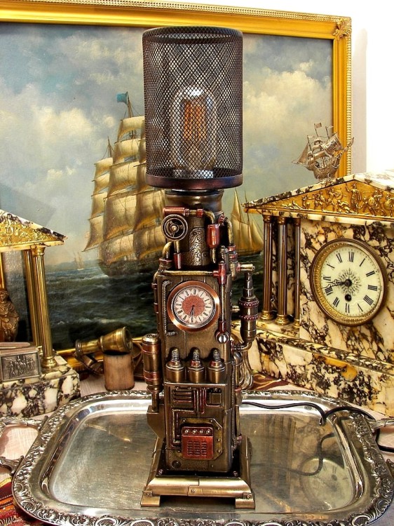prezent na urodziny lampa z zegarem steampunk