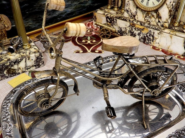 stylowy rower retro na prezent urodzinowy