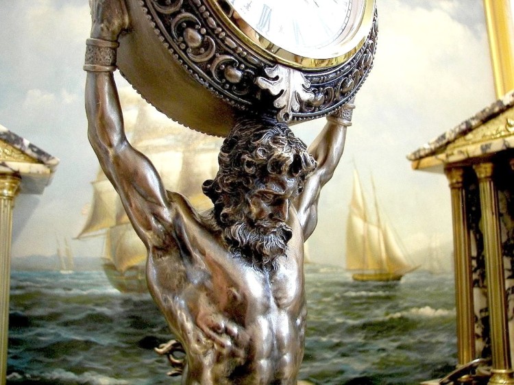 prezent dla kulturysty Atlas z zegarem