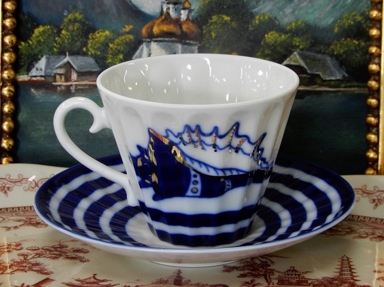 Porcelanowa filiżanka w Morskim stylu z muszlą i rozgwiazdą