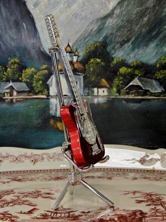 prezent dla muzyka gitara z zegarkiem