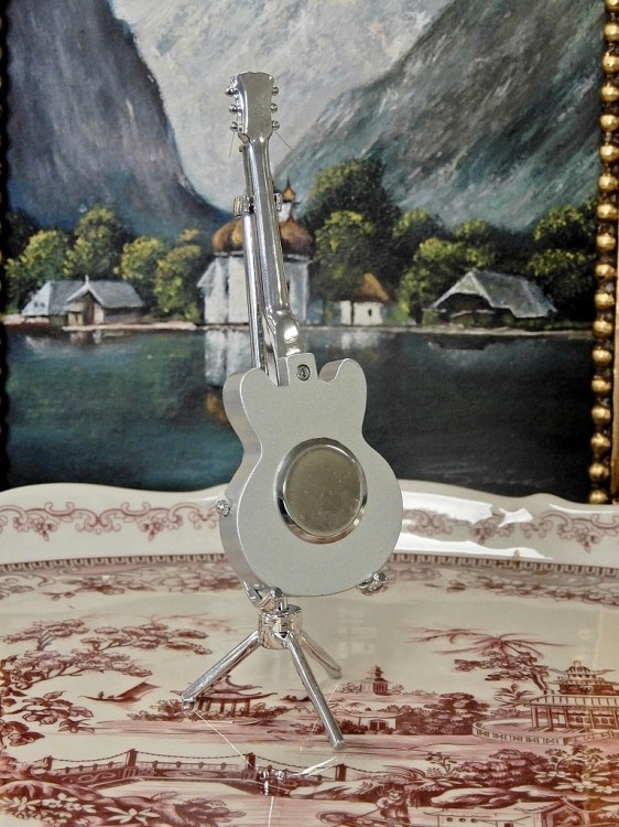 upominek dla muzyka gitarzysty gitara