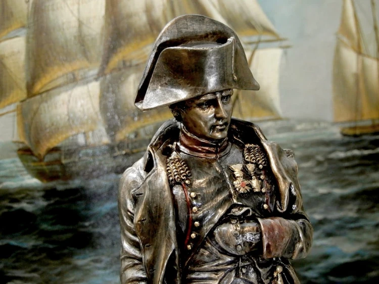 Bonaparte w charakterystycznej pozie