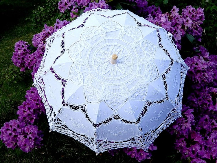 koronkowa parasolka przeciwsłoneczna