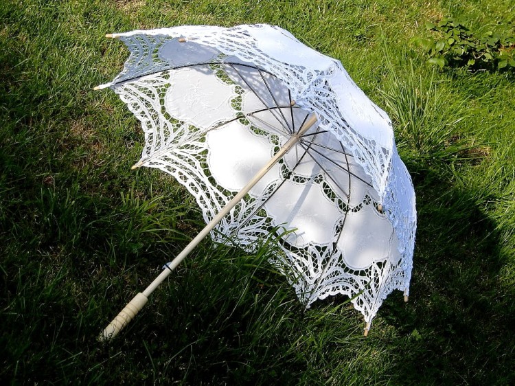 śliczna parasolka koronkowa
