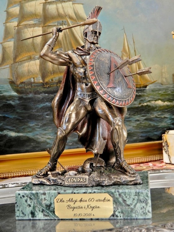 WU77312A4 Leonidas
