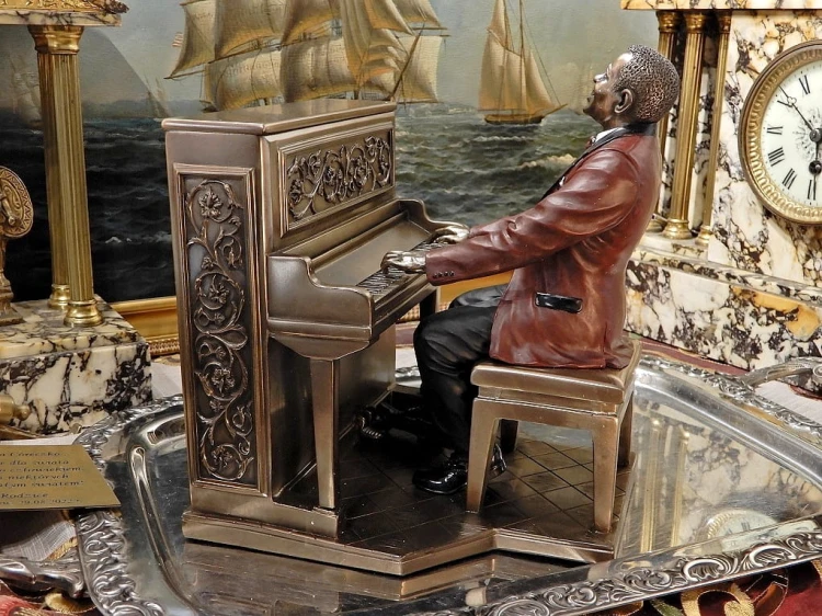 Figurka Veronese dla pianisty, melomana i miłośnika muzyki jazzowej.