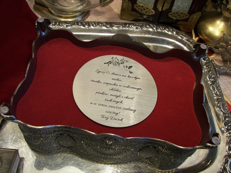szkatułka, szkatuła, kasetka, biżuteria, lusterko, grawer, prezent, pomysł na prezent, srebrne gody, urodziny, walentynki, okazja, prezent na komunię,filigran, srebro, plater, piękny prezent,