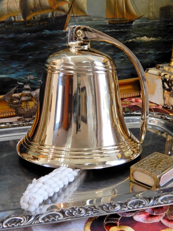 dzwon mosiężny na ścianę kajuty kapitana