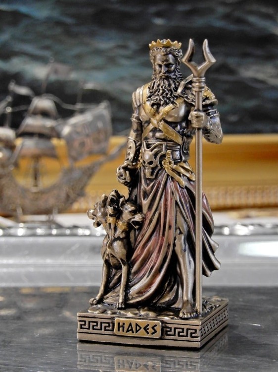 Hades władca krainy zmarłych