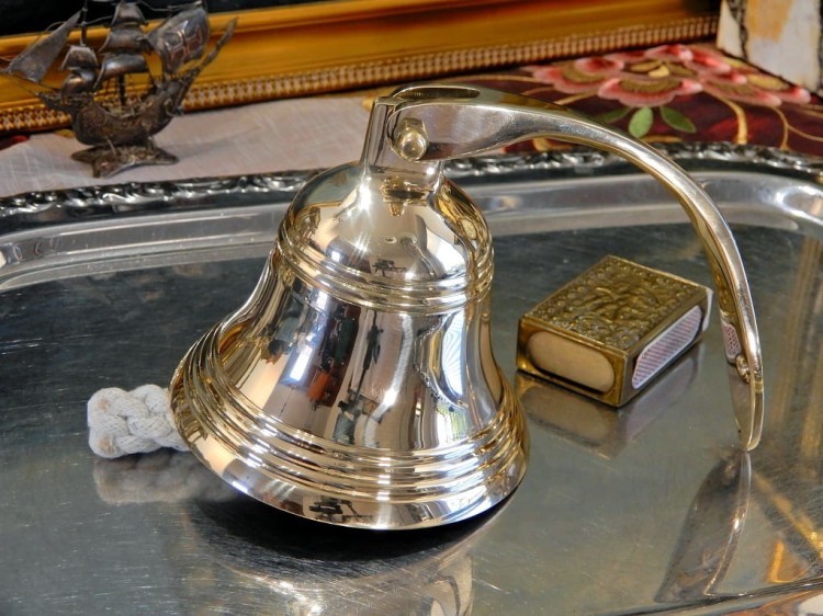 dzwon do baru, tawerny