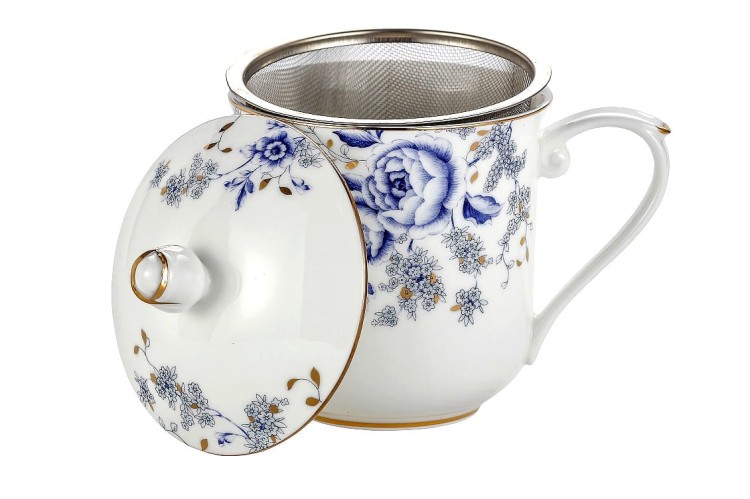 sielankowy kubek porcelanowy z sitkiem