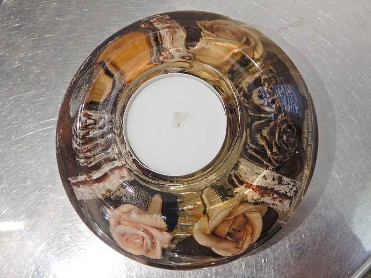 szklany świecznik na tealighty