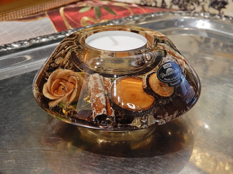 okrągły szklany świecznik