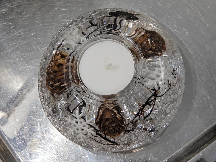 świecznik na święta zamrożona zima