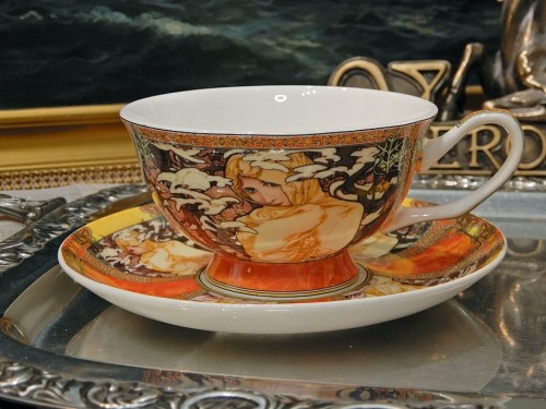 filiżanki porcelanowe na prezent imieninowy