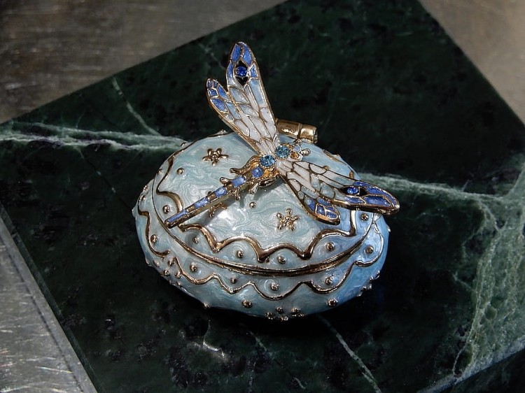 błękitna szkatułka dla dziewczyny