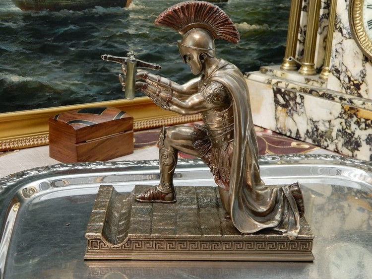 Figurka WU77407A4 Veronese