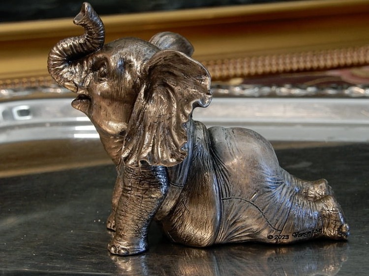 słonik figurka na prezent