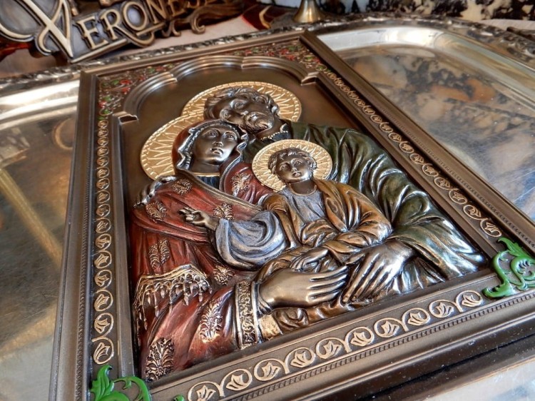 Ikona Veronese przedstawiająca Maryję, świętego Józefa i małego Jezusa.