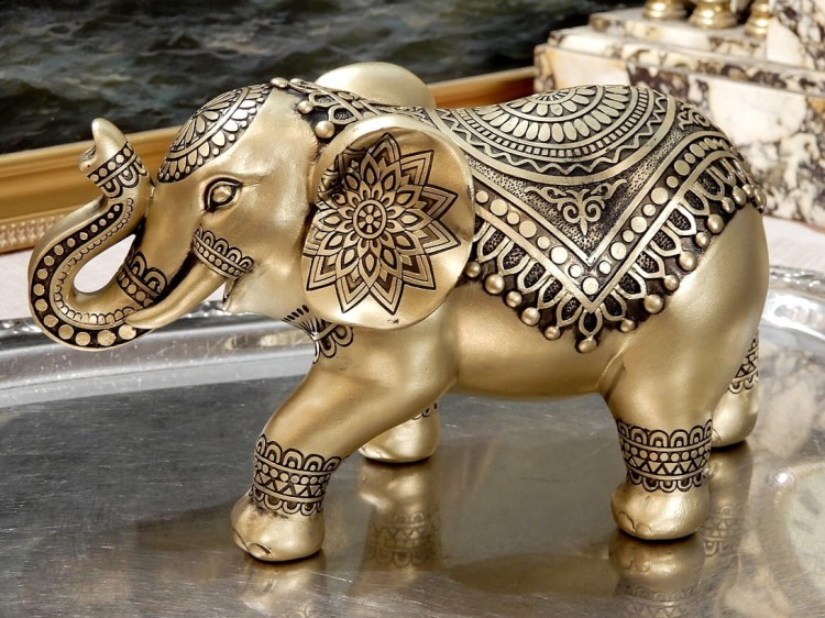 śliczny złoty słoń na prezent