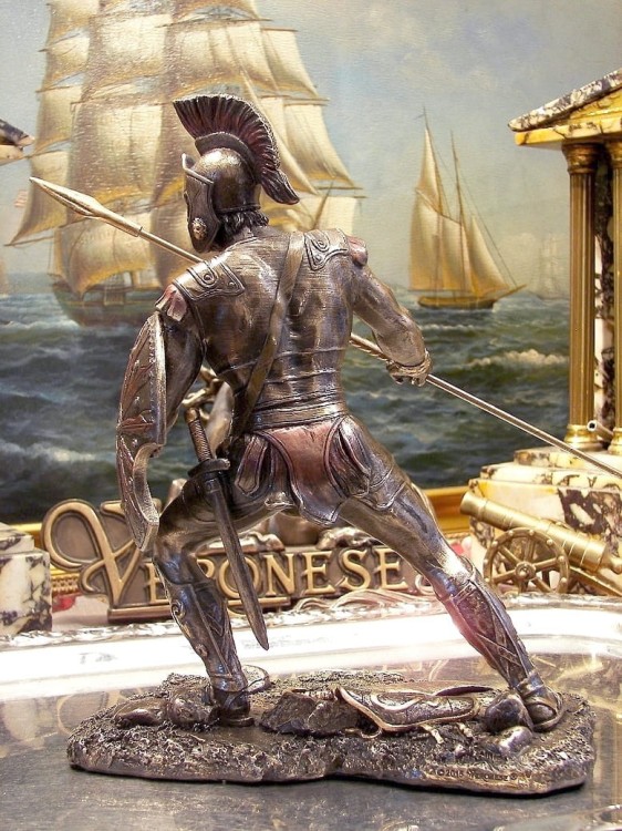 Grecki heros Achilles jako realistyczna figurka kolekcjonerska Veronese.