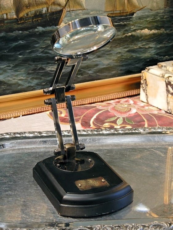 stylowe szkło powiększające