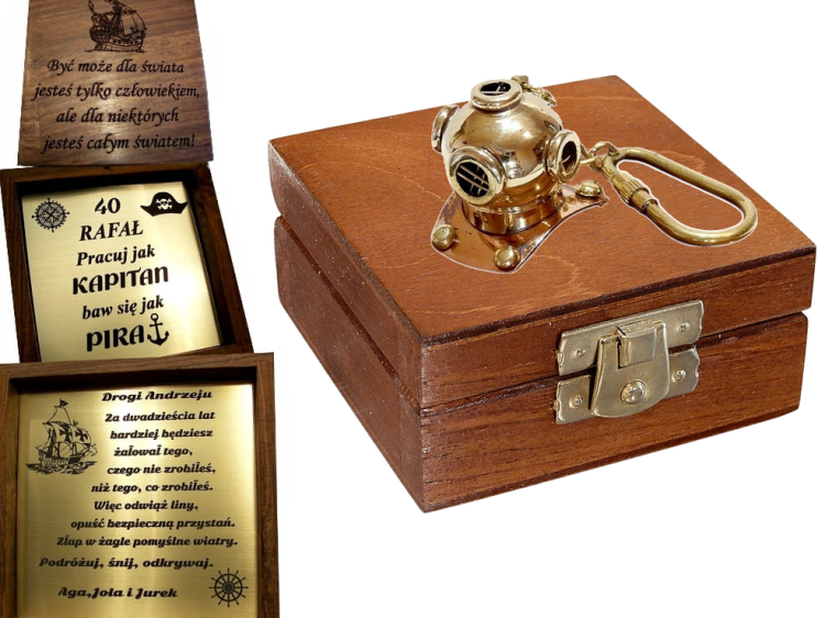 prezent dla nurka breloczek w pudełku