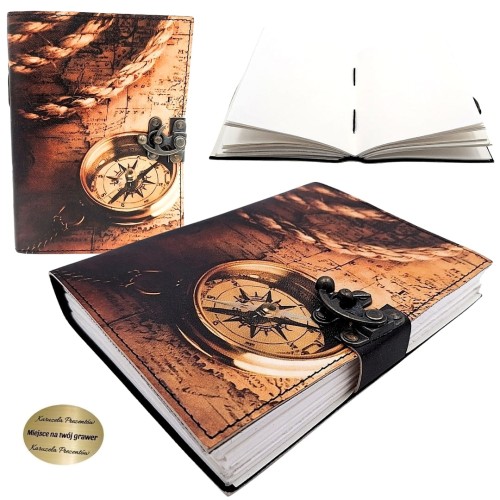 Skórzany notatnik z mapą i kompasem – retro klimat podróży