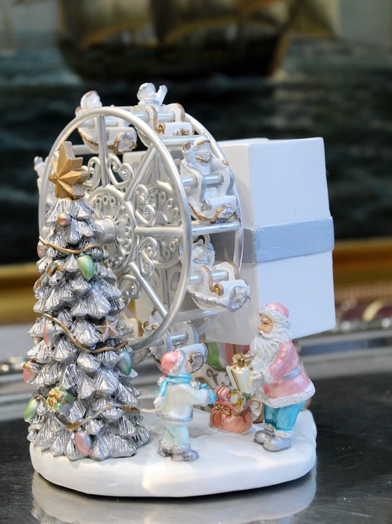 Pozytywka Karuzela Diabelski Młyn z choinką grająca Cicha noc elegancki prezent