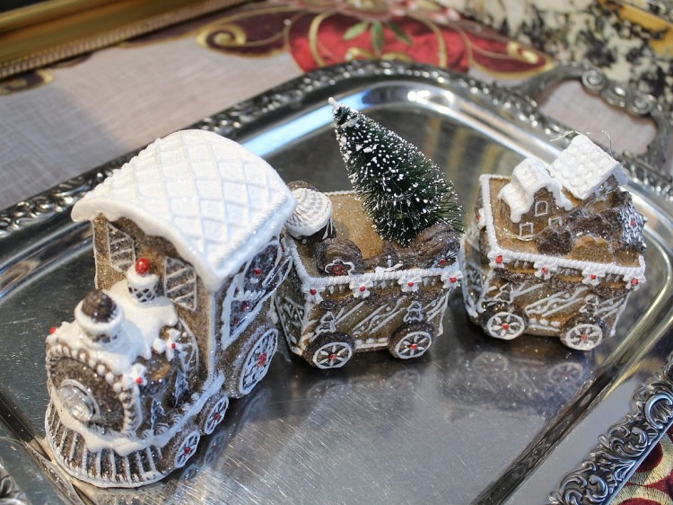 odświetlany pociąg z piernika świąteczna ozdoba i prezent dla dzieci na gwiazdkę