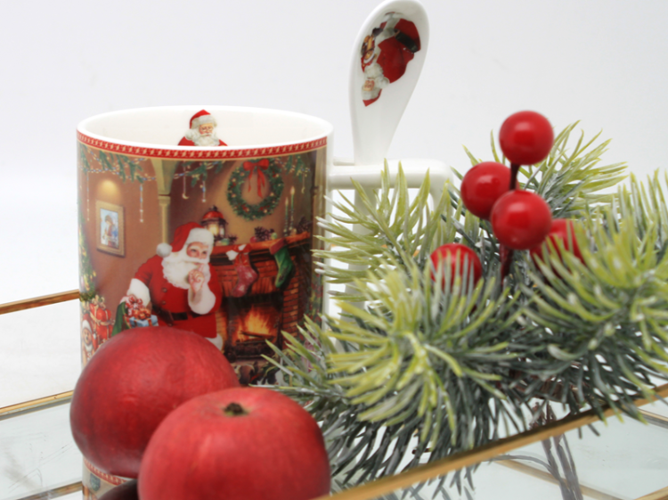 Komplet porcelany z mikołajem, uroczy prezent dla rodziców