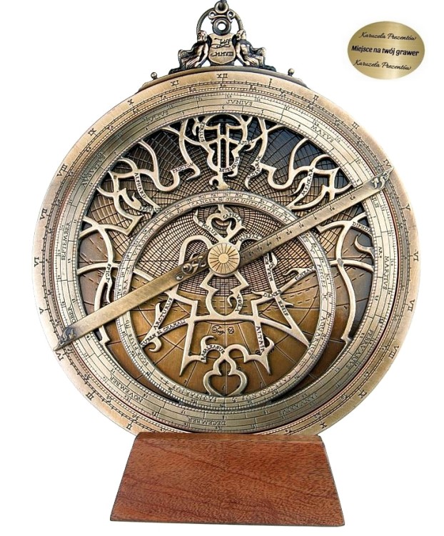 Replika historycznego astrolabium w pudełku prezentowym, pamiątka dla pasjonata astronomii