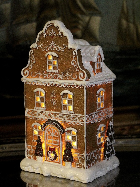 Ozdobny domek piernikowy LED świąteczna dekoracja domu lub prezent dla przyjaciela