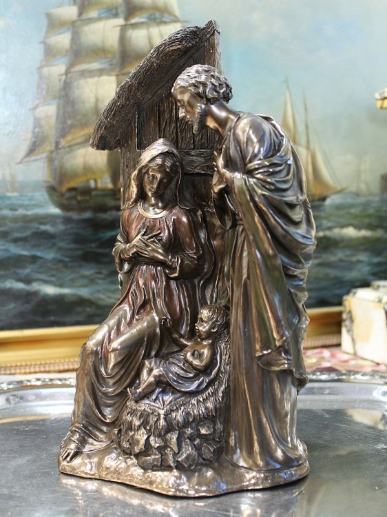 Figurka Świętej Rodziny Veronese, dekoracja do kancelarii parafialnej lub zakrystii