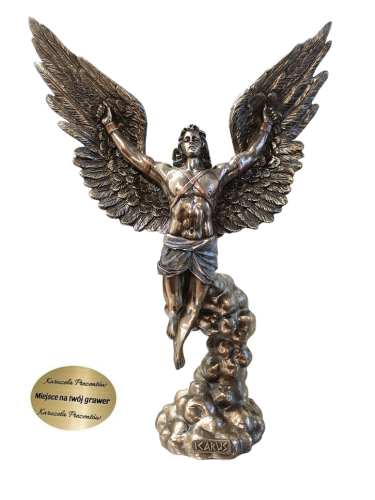 Figurka Ikara z rozpostartymi skrzydłami, dynamiczna dekoracja inspirowana mitologią grecką i marzeniem o wolności.