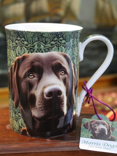 Elegancki kubek bone china z Labradorem do domu i biura
