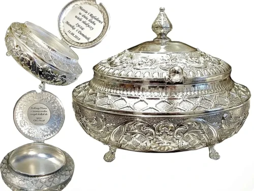 Posrebrzana cukiernica orientalna z łyżeczką na elegancki stół do salonu