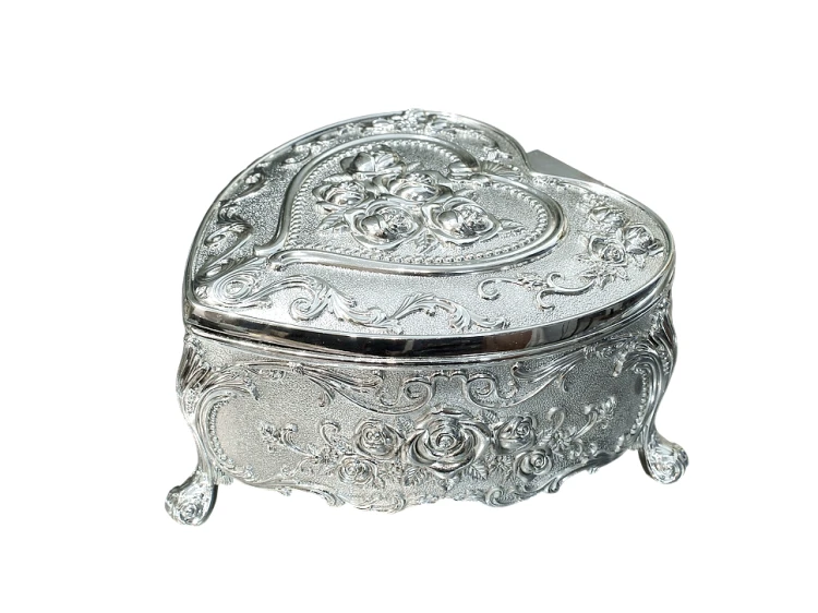 Metalowa szkatułka platerowana srebrem dla przyjaciółki na urodziny lub imieniny