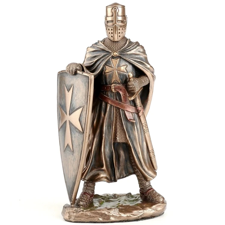 Kolekcjonerska statuetka rycerza joannity dla pasjonata historii, krucjat i dawnych zakonów rycerskich