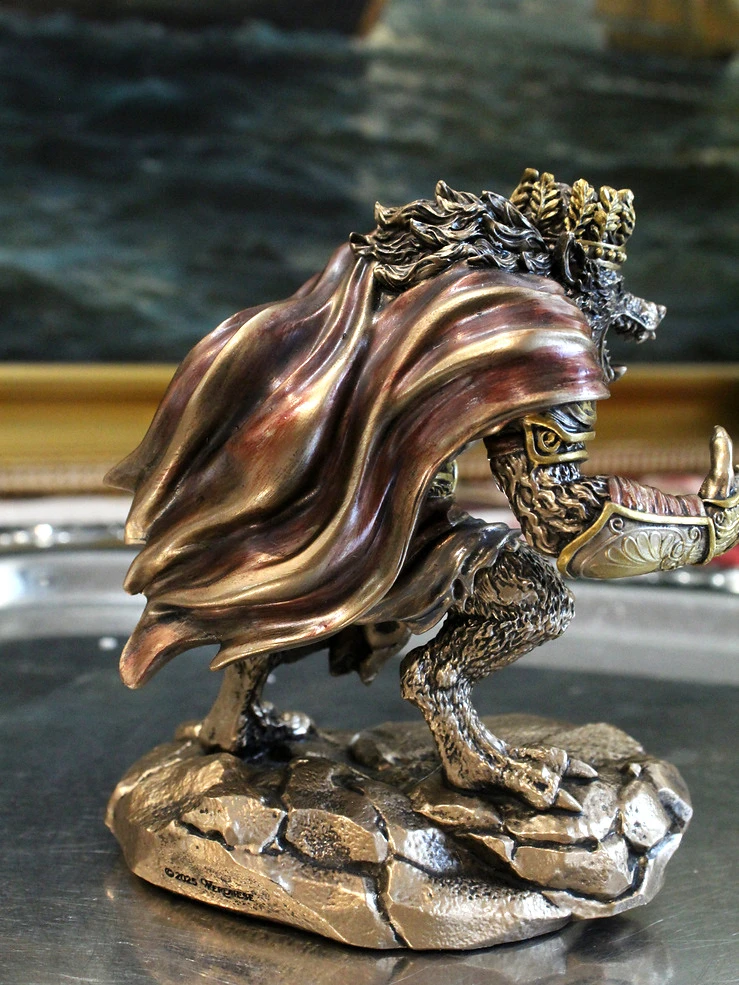Likaon wilkołak z mitologii greckiej, efektowna figurka do gabinetu, kolekcji lub pokoju fana fantasy.
