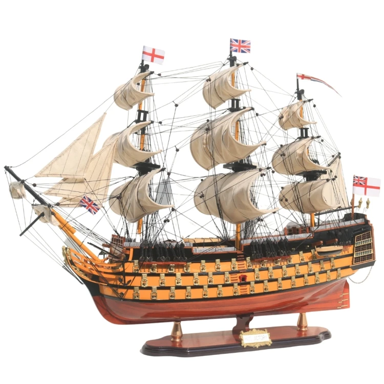 Model żaglowca HMS Victory 80 cm z płóciennymi żaglami, bogatym olinowaniem i drewnianą podstawą