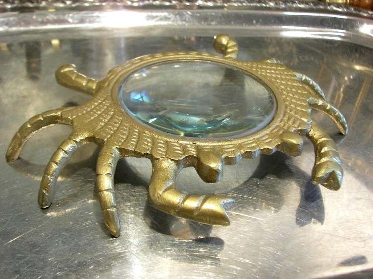 prezent dla przyjaciela lupa krab