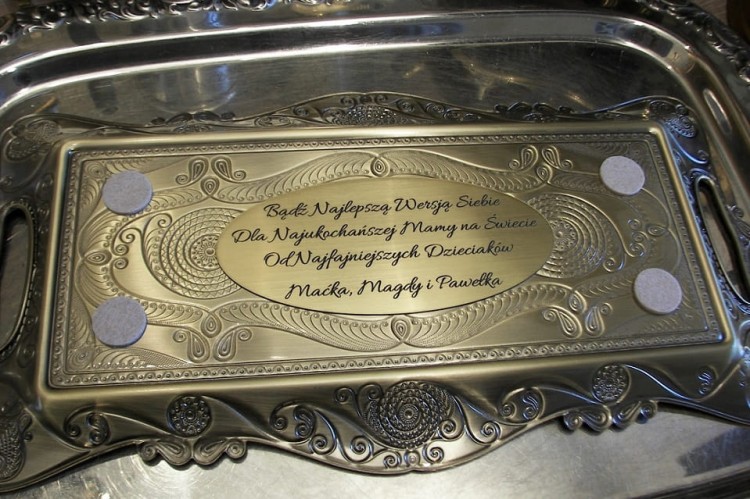 taca z dedykacja grawerowaną