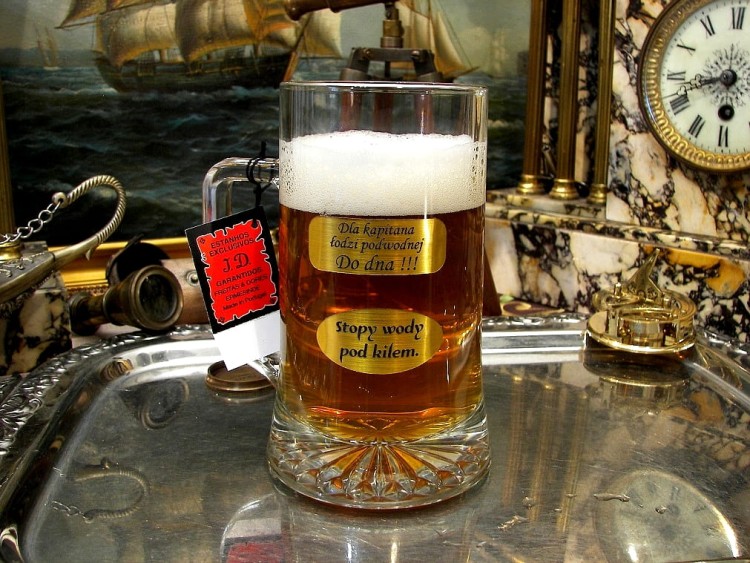 kufel żeglarski na oryginalne prezenty,