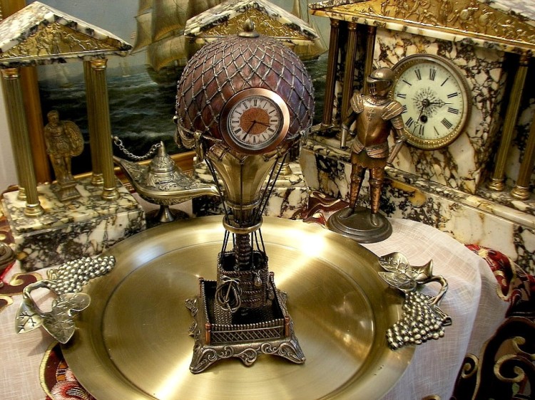 Figurka balon z zegarkiem steampunk