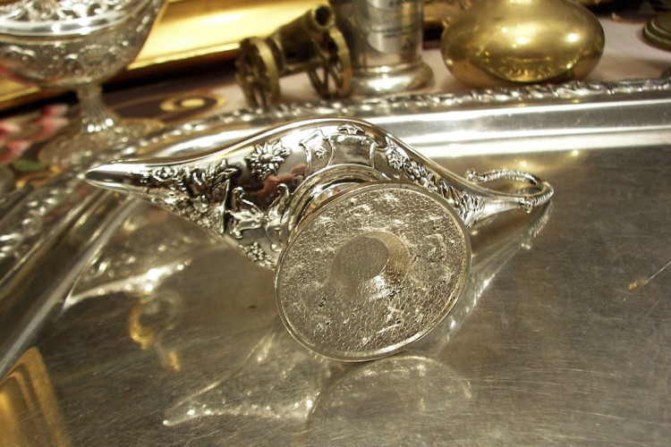 oryginalany pomysł na prezent lampa Alladyna z dedykacją