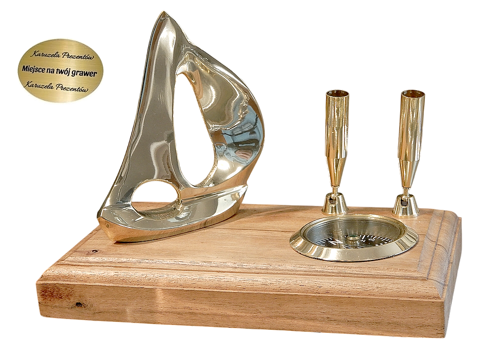 Kompas-jacht-przybornik-na-biurko-kapitana-zeglarza-trofeum.png